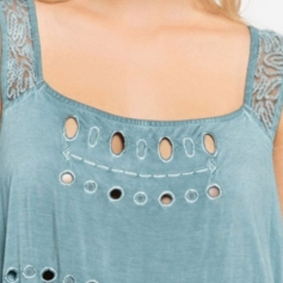 Lace Detail Peek-a-Boo Top - Picture 8 of 8